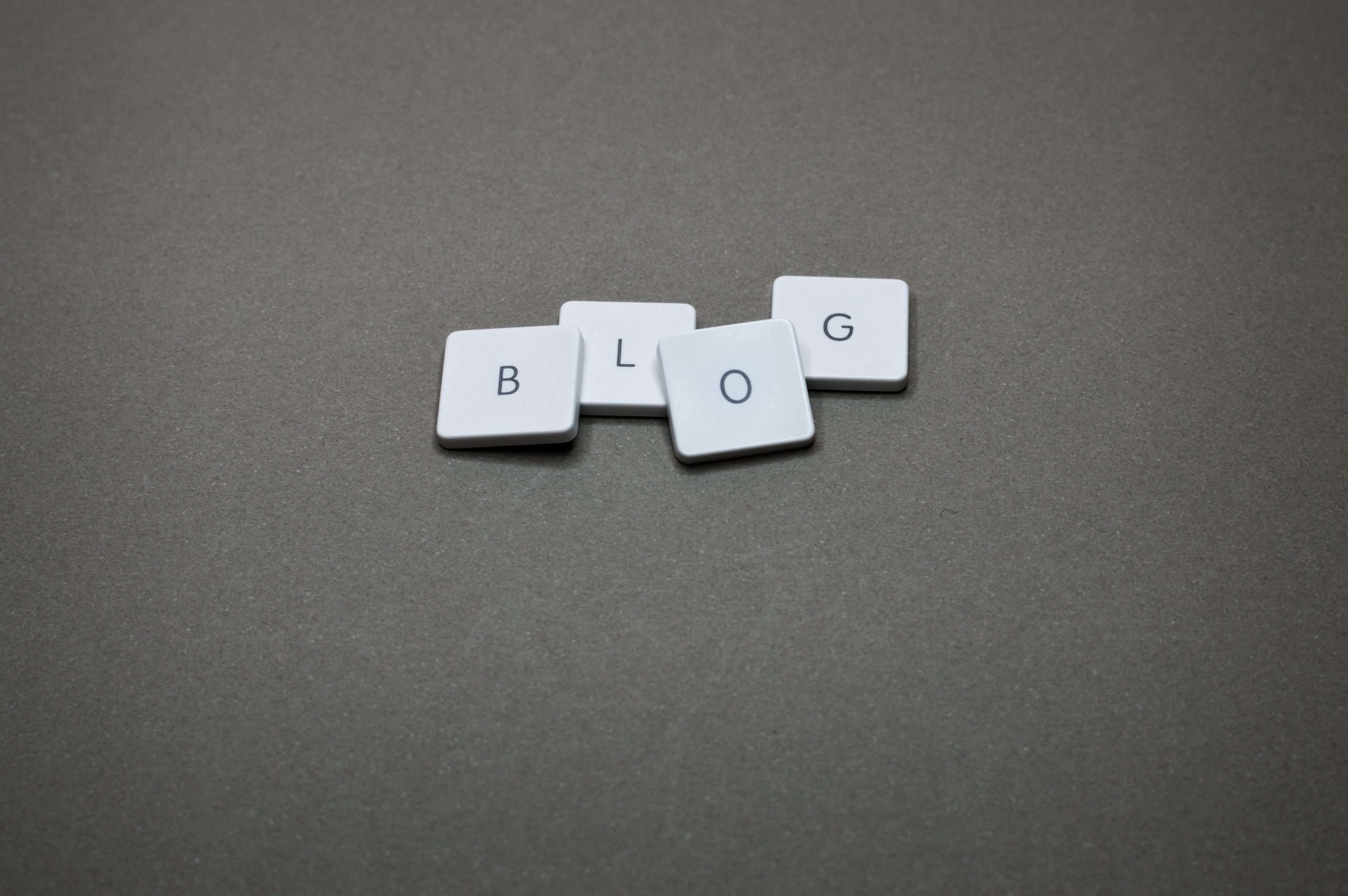 The Challenges of End-to-End Application Management in a Hybrid World