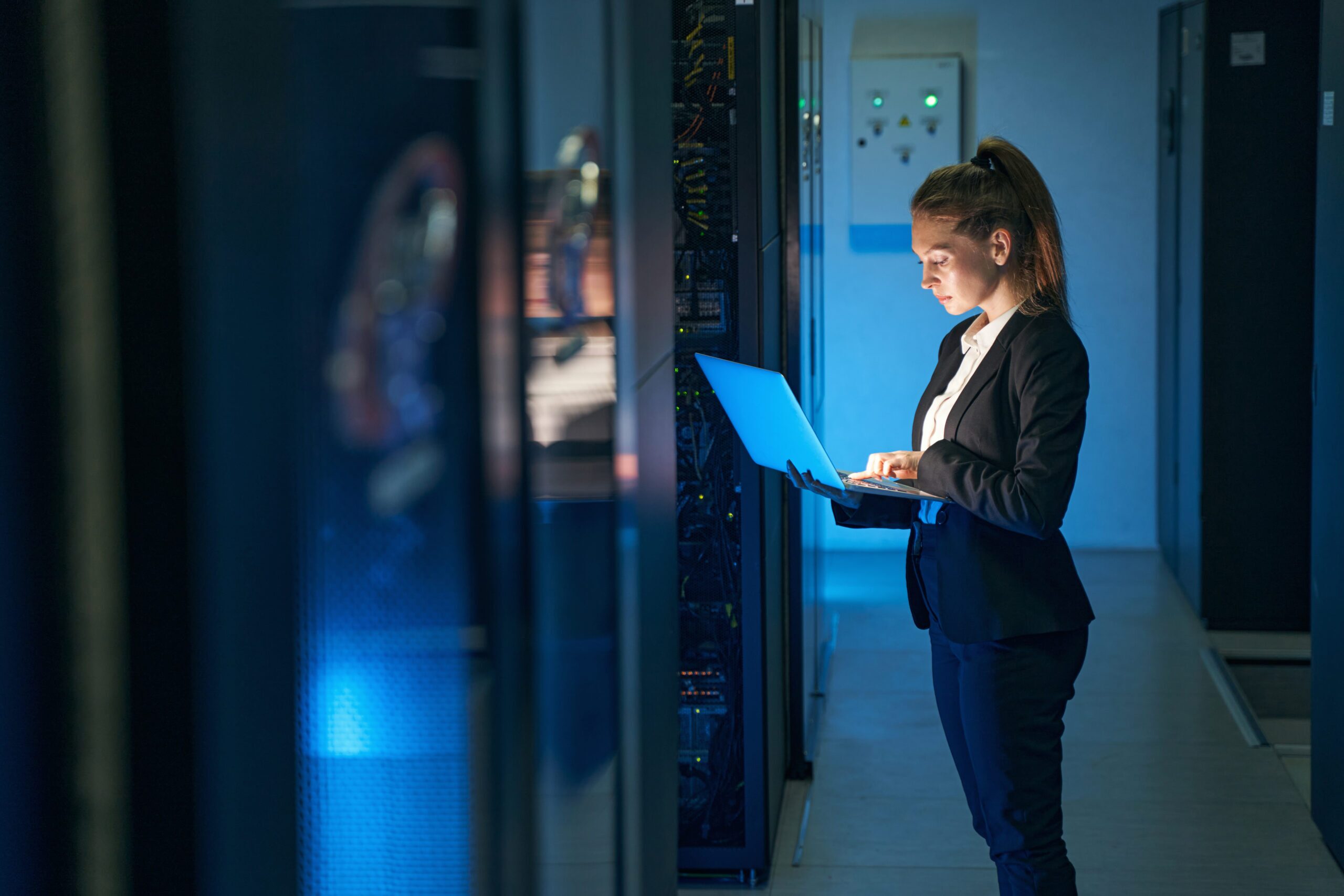 A Large Real Estate Firm Improves Endpoint Reporting Across Configuration Manager and Intune 
