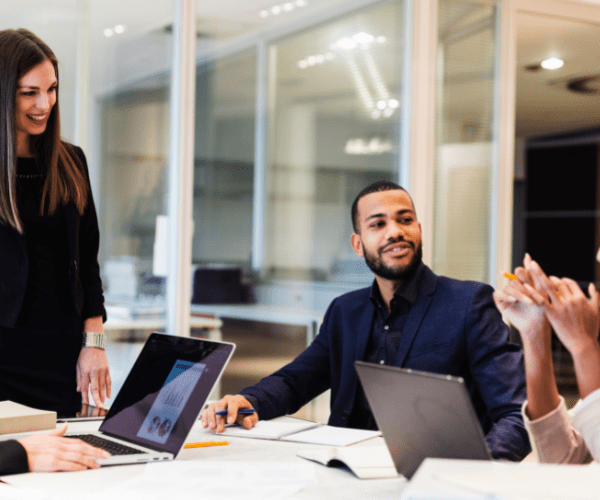 Dynamically Install Applications Using the ConfigMgr Administration Service During a Task Sequence 